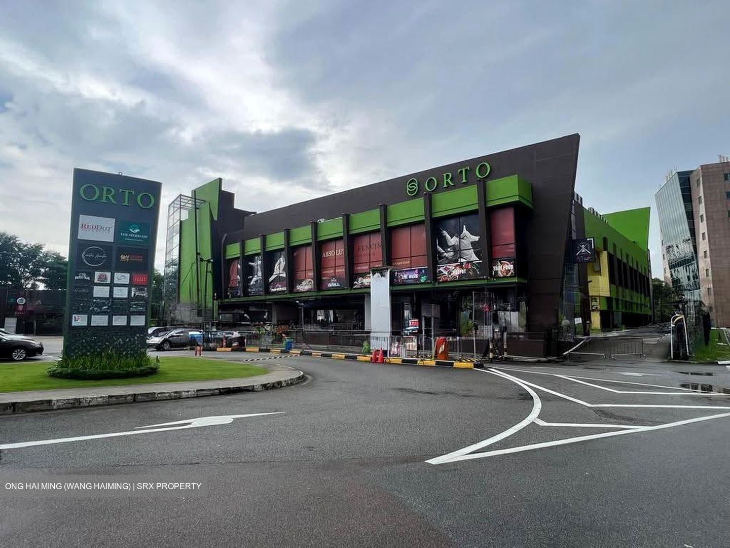 Westway (D5), Retail #611017271